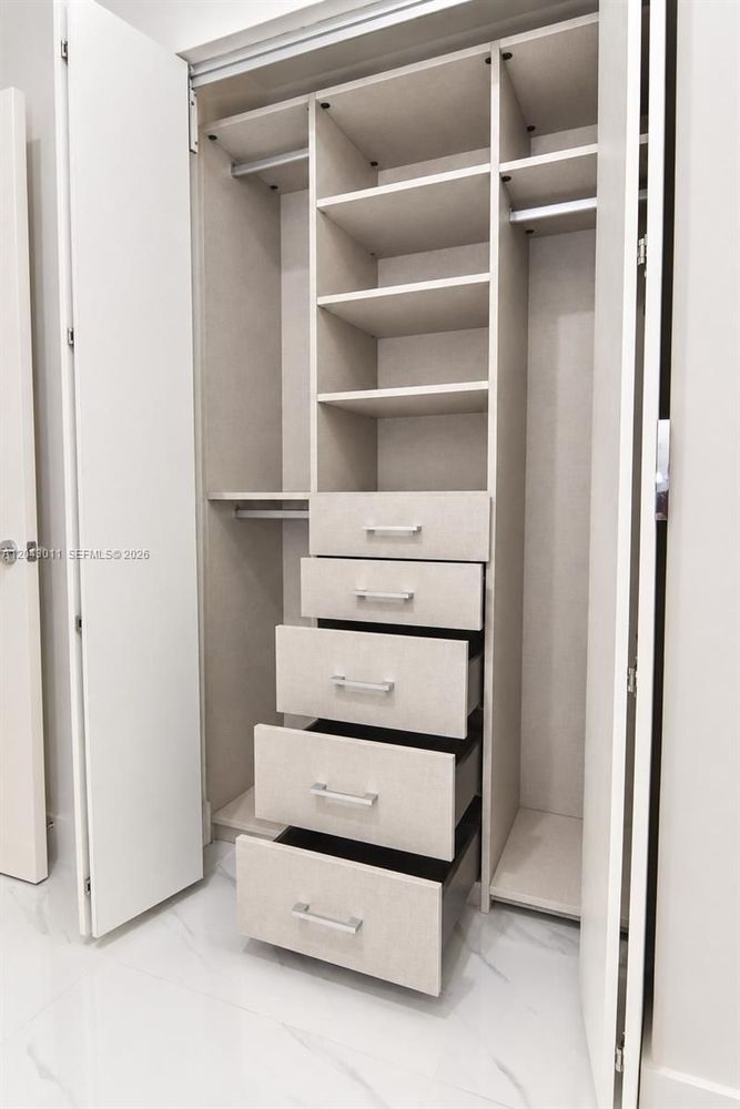 Unit 1004