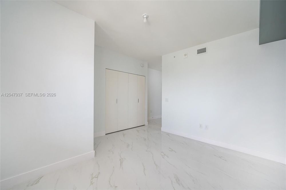 Unit 2502