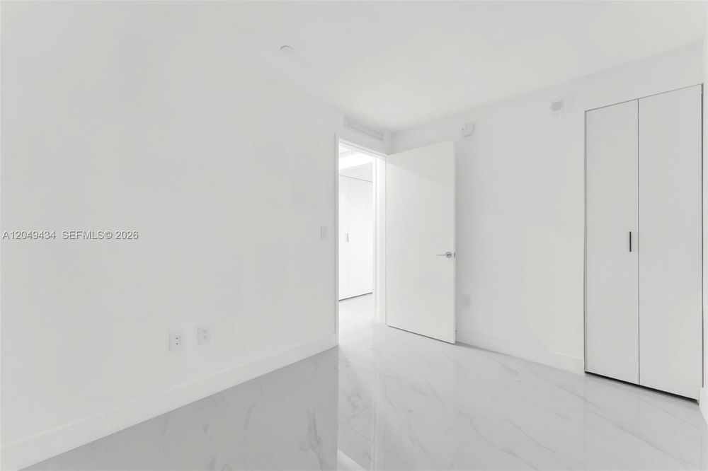 Unit 3806