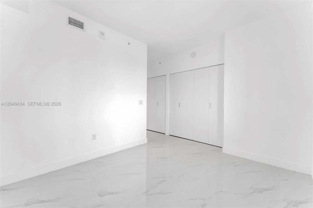 Unit 3806