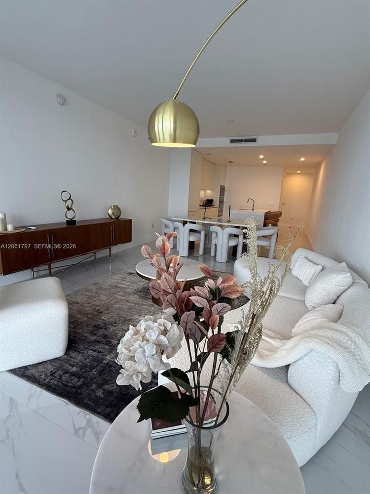 Unit 2205