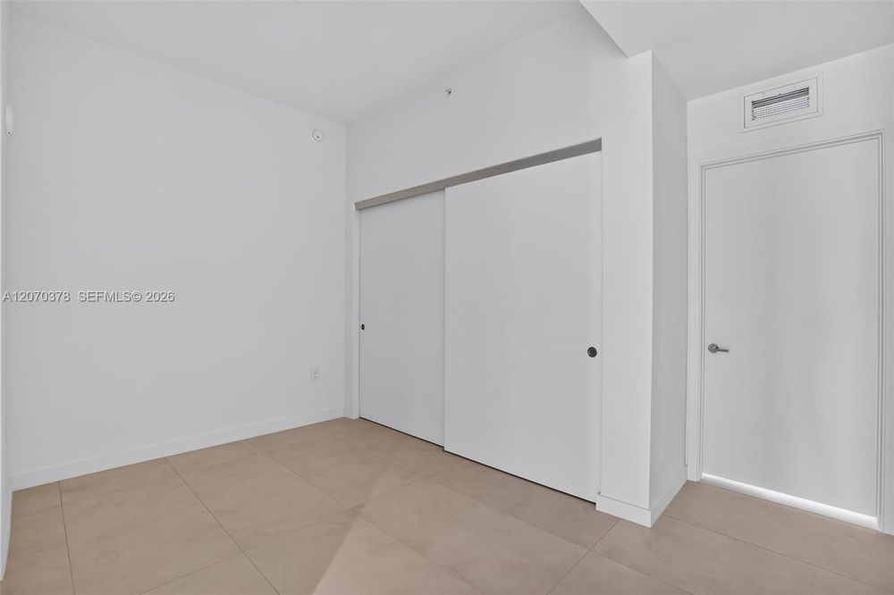 Unit 1605