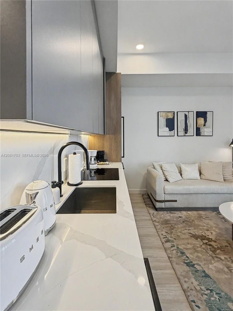 Unit 2105
