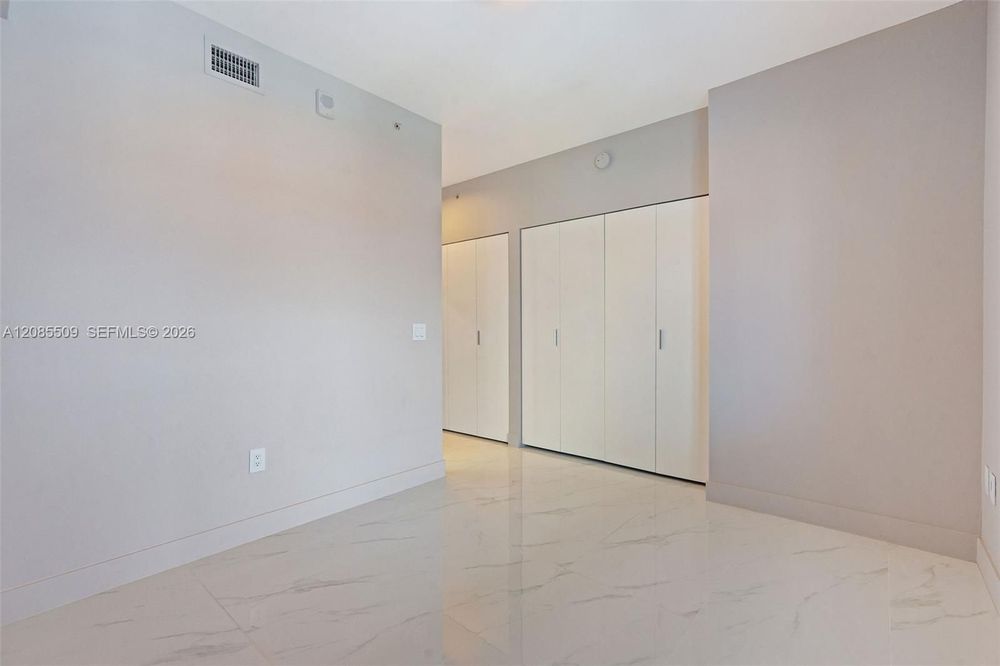 Unit 2206