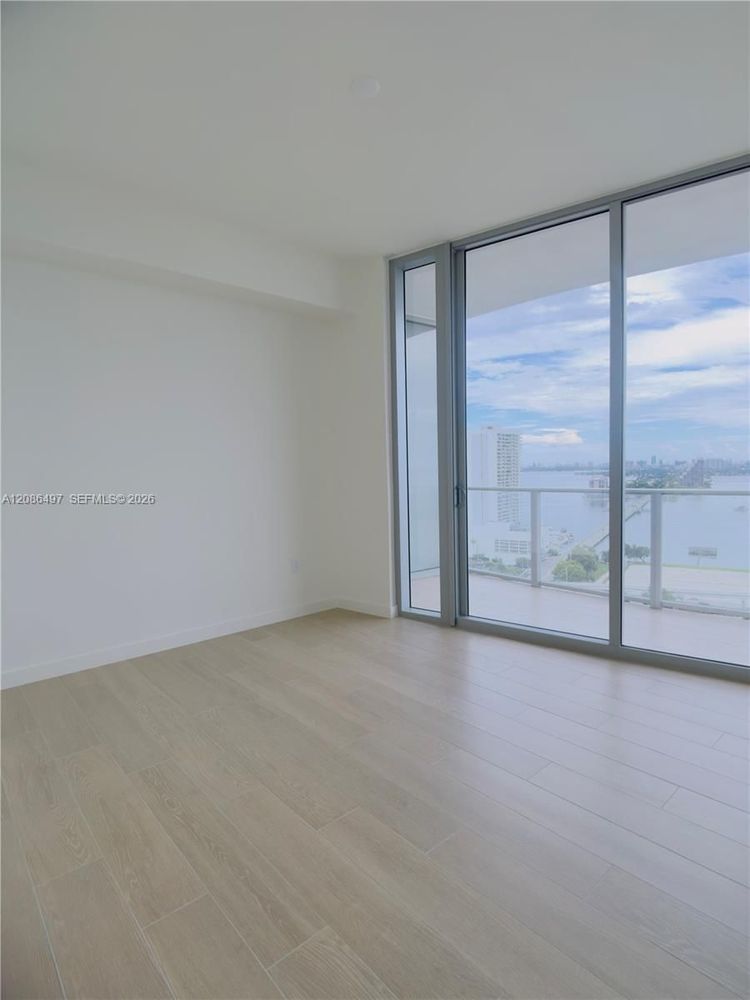 Unit 2105