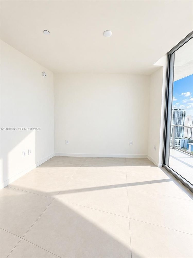 Unit 2907
