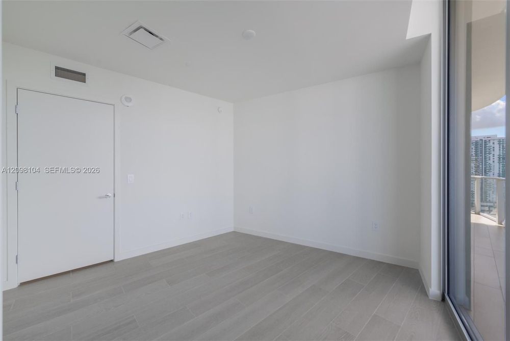 Unit 2207