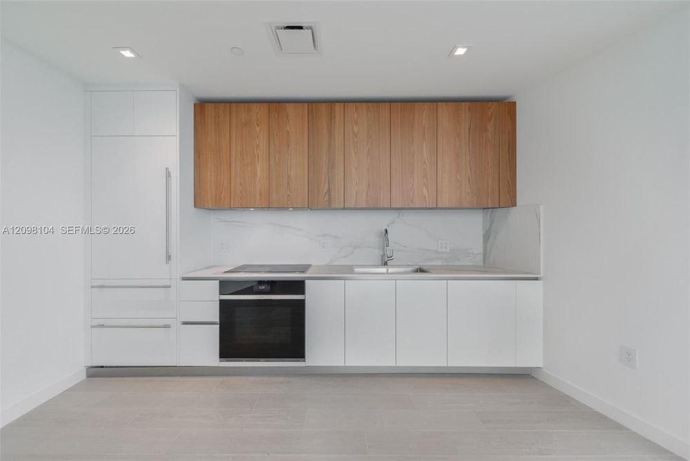 Unit 2207
