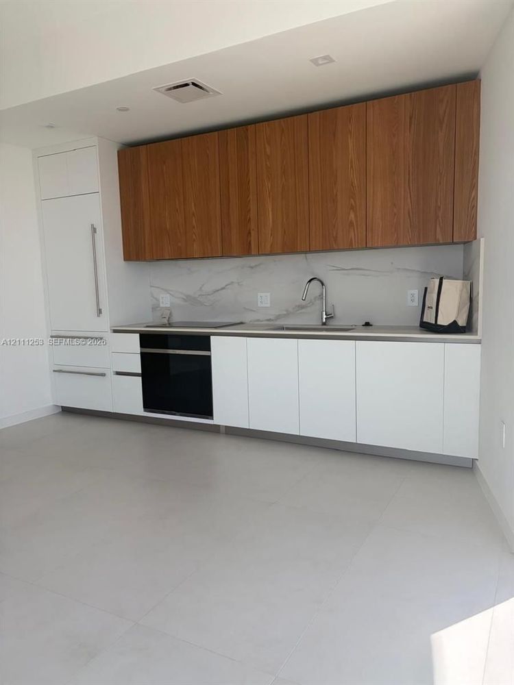 Unit 2707