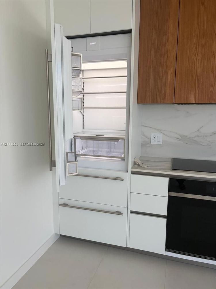 Unit 2707