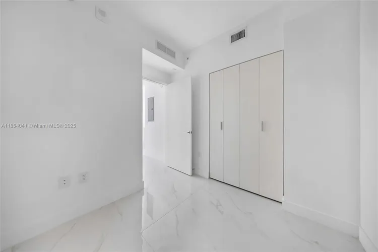 Unit 3204