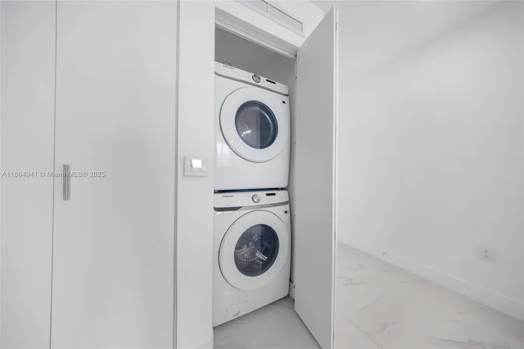 Unit 3204