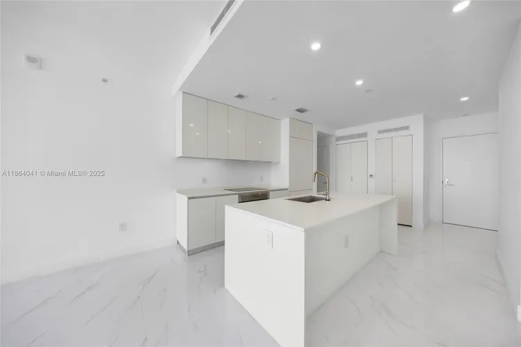 Unit 3204