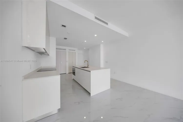 Unit 3204