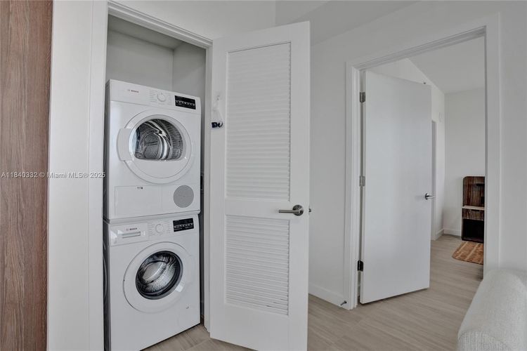 Unit 1208
