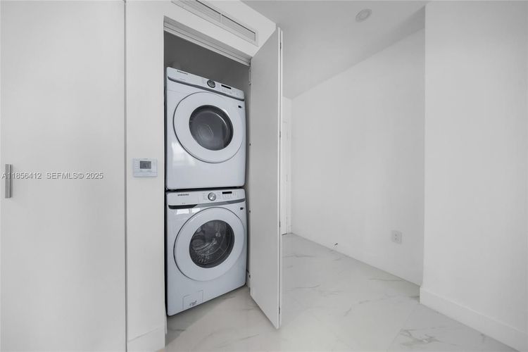 Unit 2704