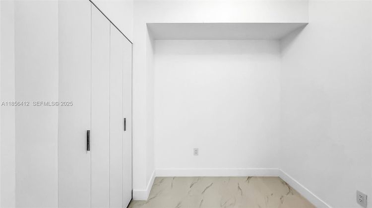 Unit 2704