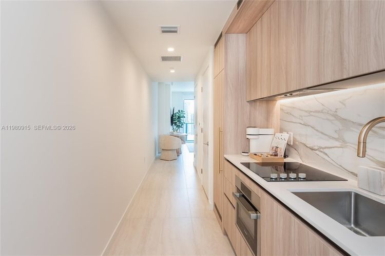 Unit 3204