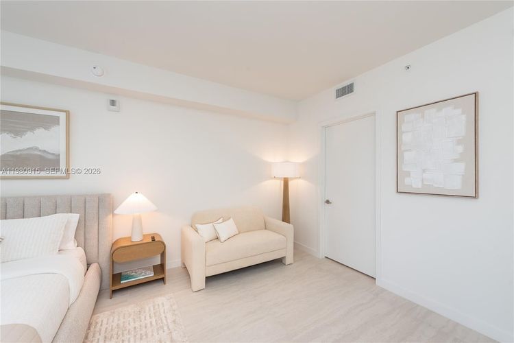 Unit 3204