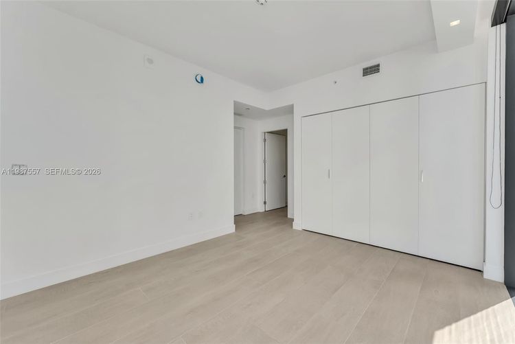 Unit 1207