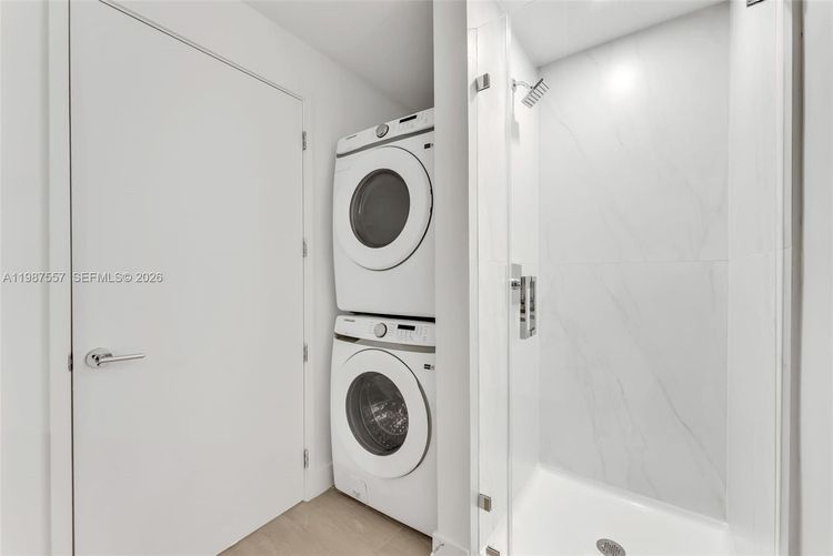 Unit 1207