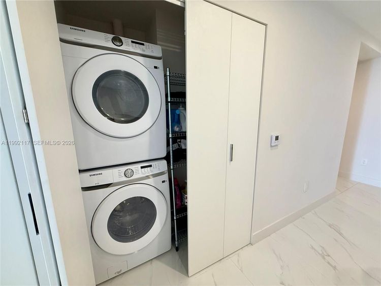 Unit 3802