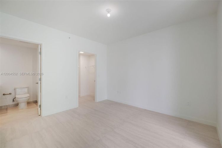 Unit 3205