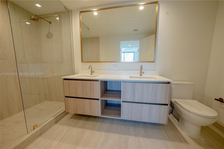 Unit 2203