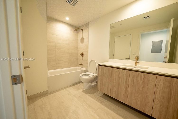 Unit 2203