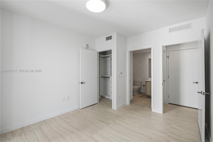 Unit 2307