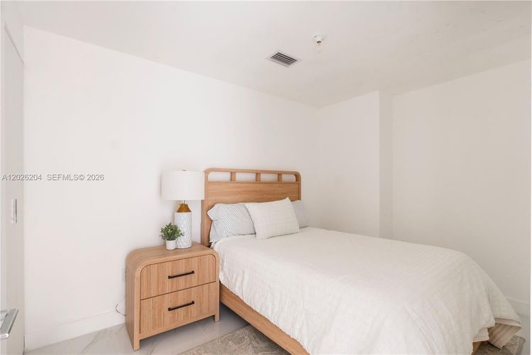 Unit 3606