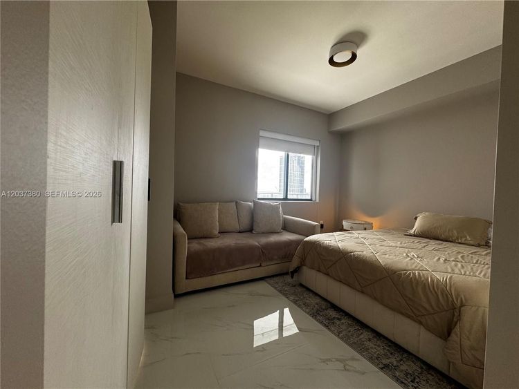 Unit 2206