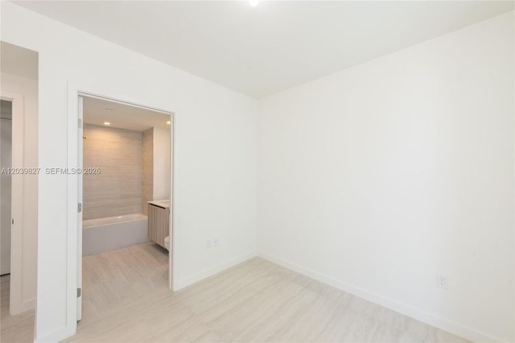 Unit 3206