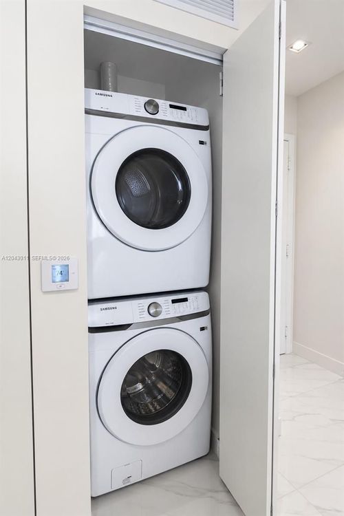 Unit 1004
