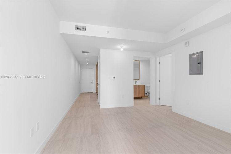 Unit 2205