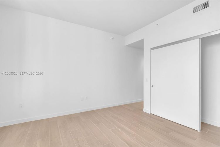 Unit 2905