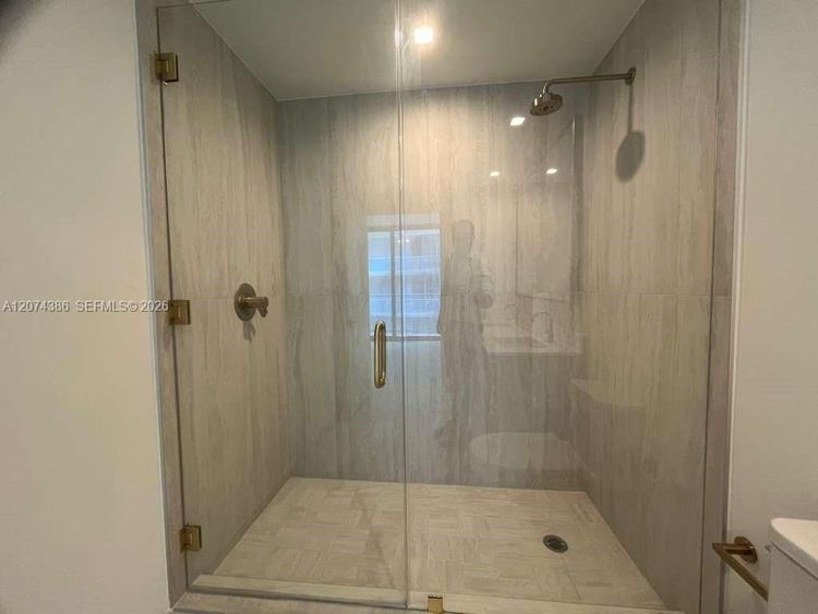 Unit 2206