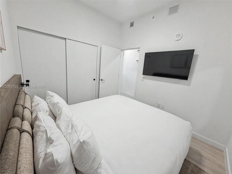 Unit 2105
