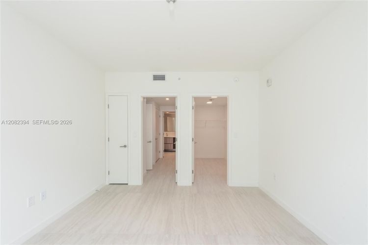 Unit 3908