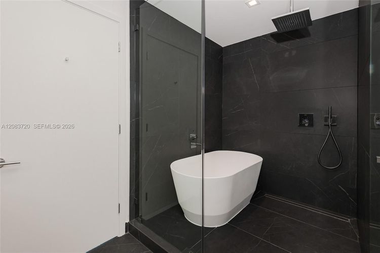 Unit 1602