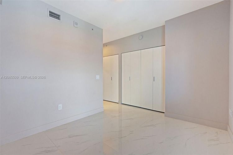 Unit 2206