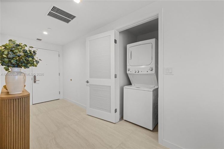 Unit 2502