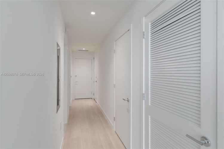 Unit 2207