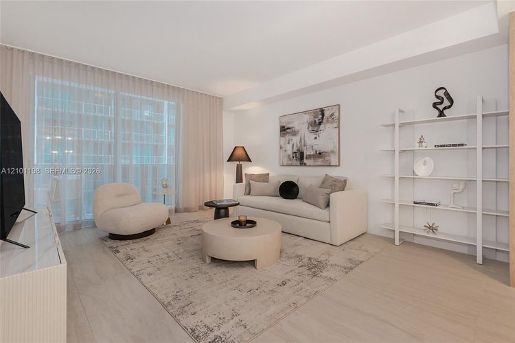 Unit 2208