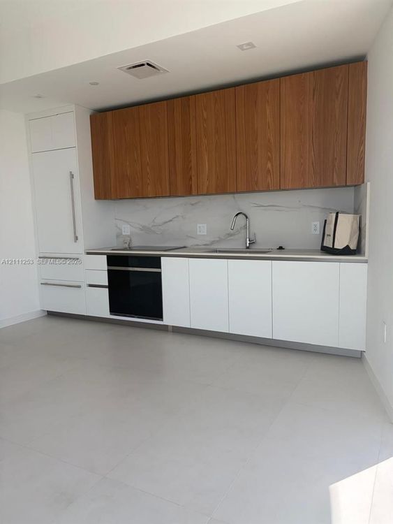 Unit 2707