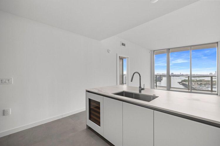 Unit 3204
